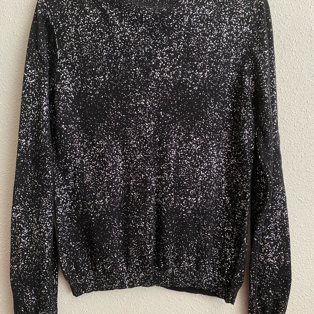 Calvin Klein sweater - Picture 4 of 7